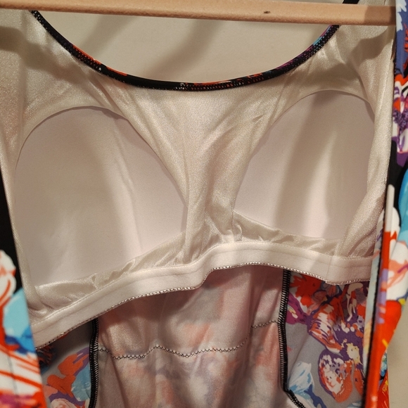 Azul NWT Women's Multicolor Floral Modest One Piece Swimsuit Sz 16W-Vacation - Picture 7 of 9